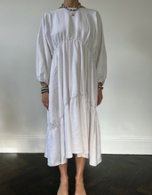 Load image into Gallery viewer, Cocoon Dress