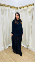 Load image into Gallery viewer, Airy Full Length Skirt
