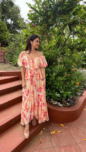 Load image into Gallery viewer, Heart Dress

