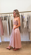 Load image into Gallery viewer, Textured Satin Smock Top
